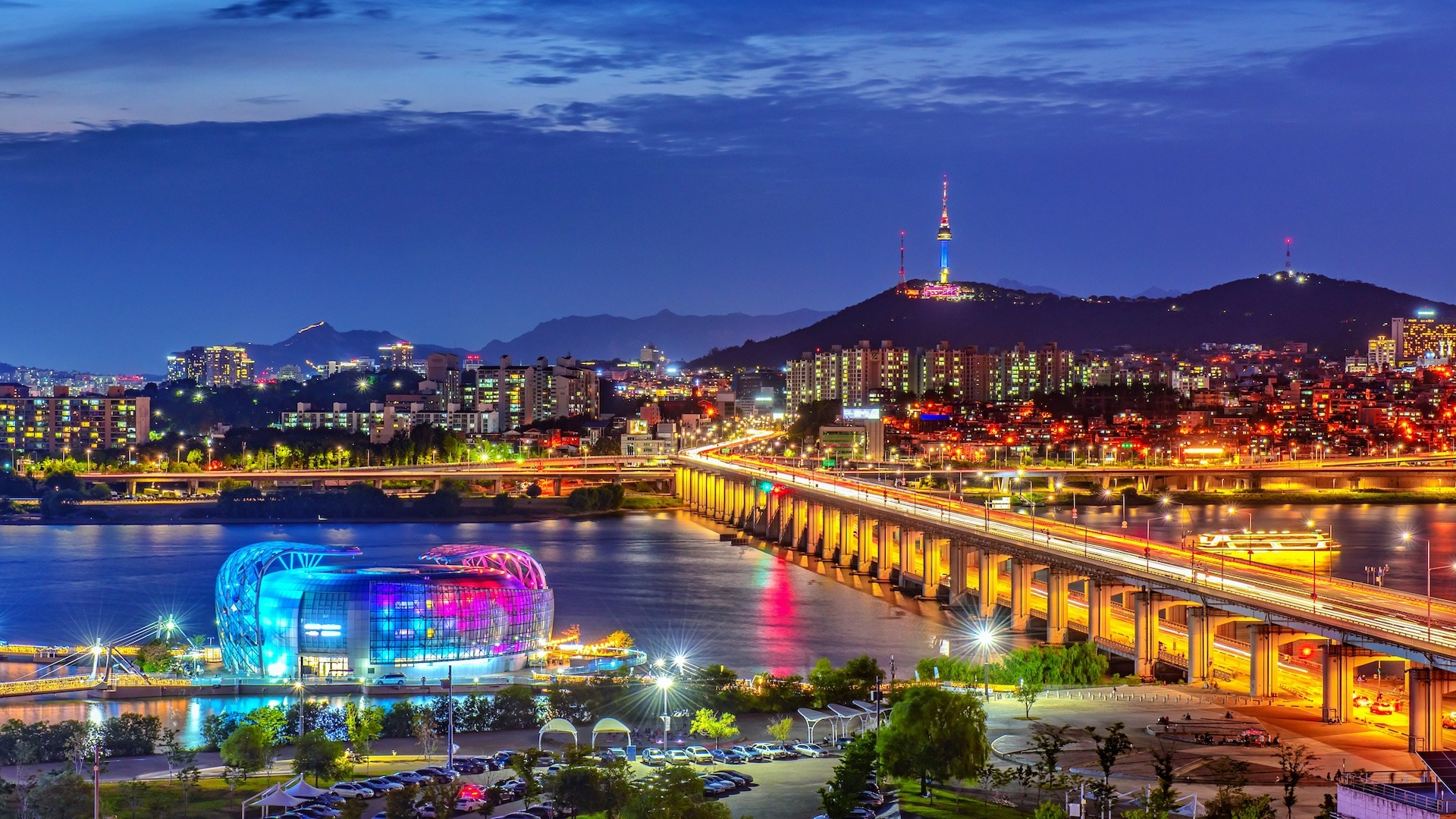 Sông Hán về đêm tại Seoul